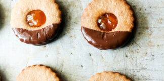 biscotti con frolla e marmellata