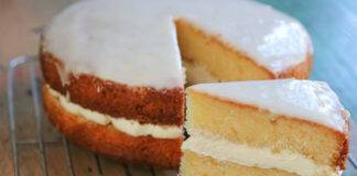 torta con crema di ricotta