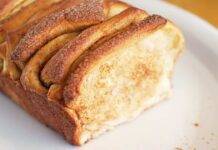 Focaccia dolce con cannella