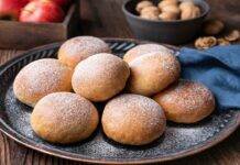 Panini alle mele e noci | Soffici perfetti per la colazione Panini con frutta