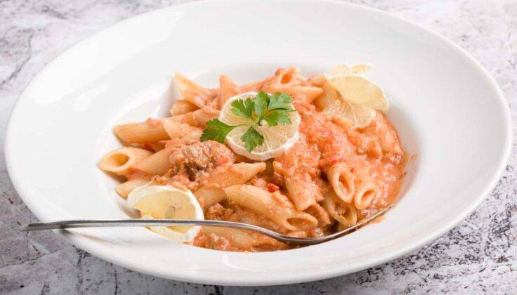 Pasta al salmone pomodoro e mascarpone l Calde e appetitose