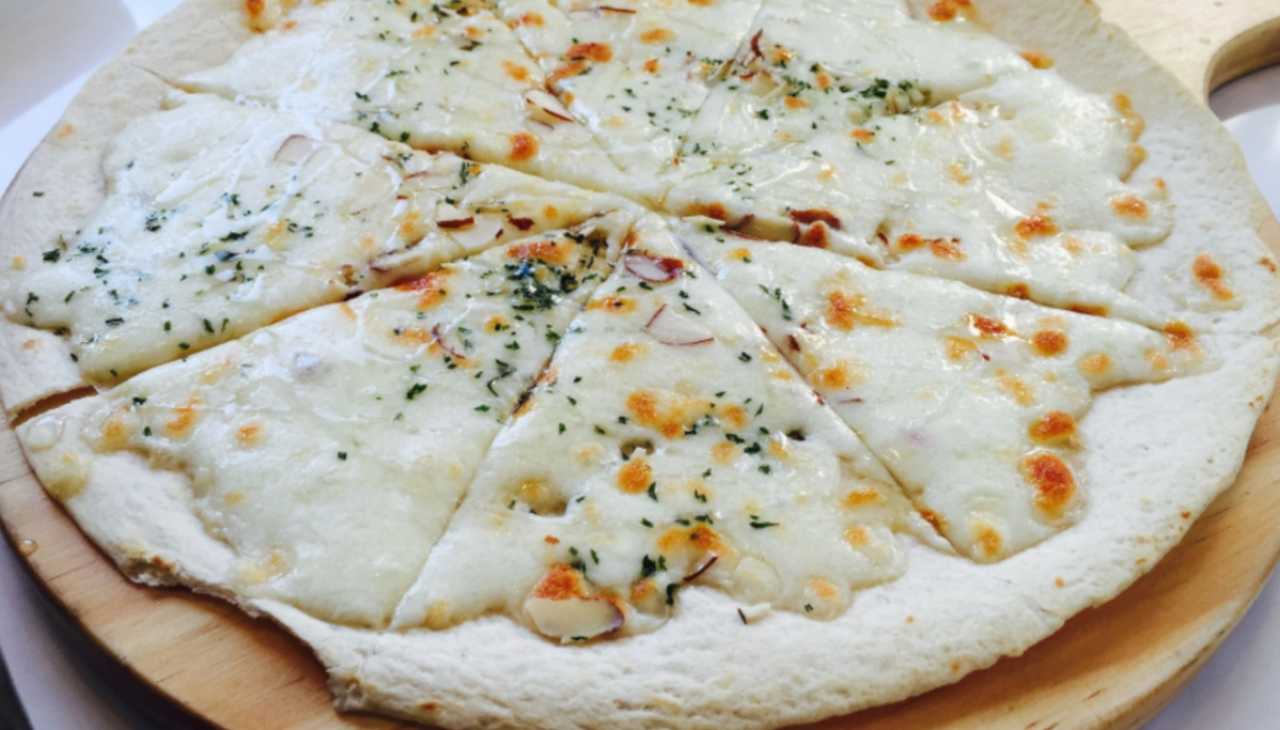 pizza formaggio semplice