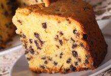 Torta alta e soffice al latte con gocce di cioccolato ricettasprint