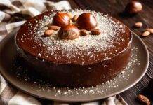 Tortino di castagne ricoperto con cioccolato fondente | Una squisitezza da provare Tortino di castagne ricoperto con cioccolato fondente ricettasprint
