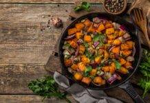 Zucca con cipolla | Gustoso contorno a base di zucca contorno a base di zucca FOTO ricettasprint