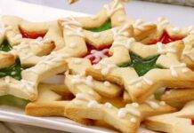 Biscotti di vetro da appendere all’albero | Facilissimi e bellissimi biscotti di vetro da appendere albero ricettasprint