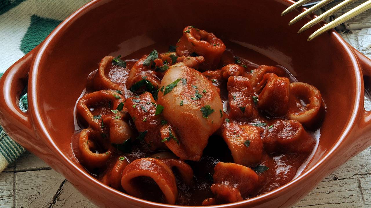 calamari con pomodorini