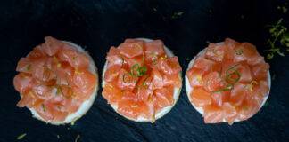 Antipasto salmone e formaggio