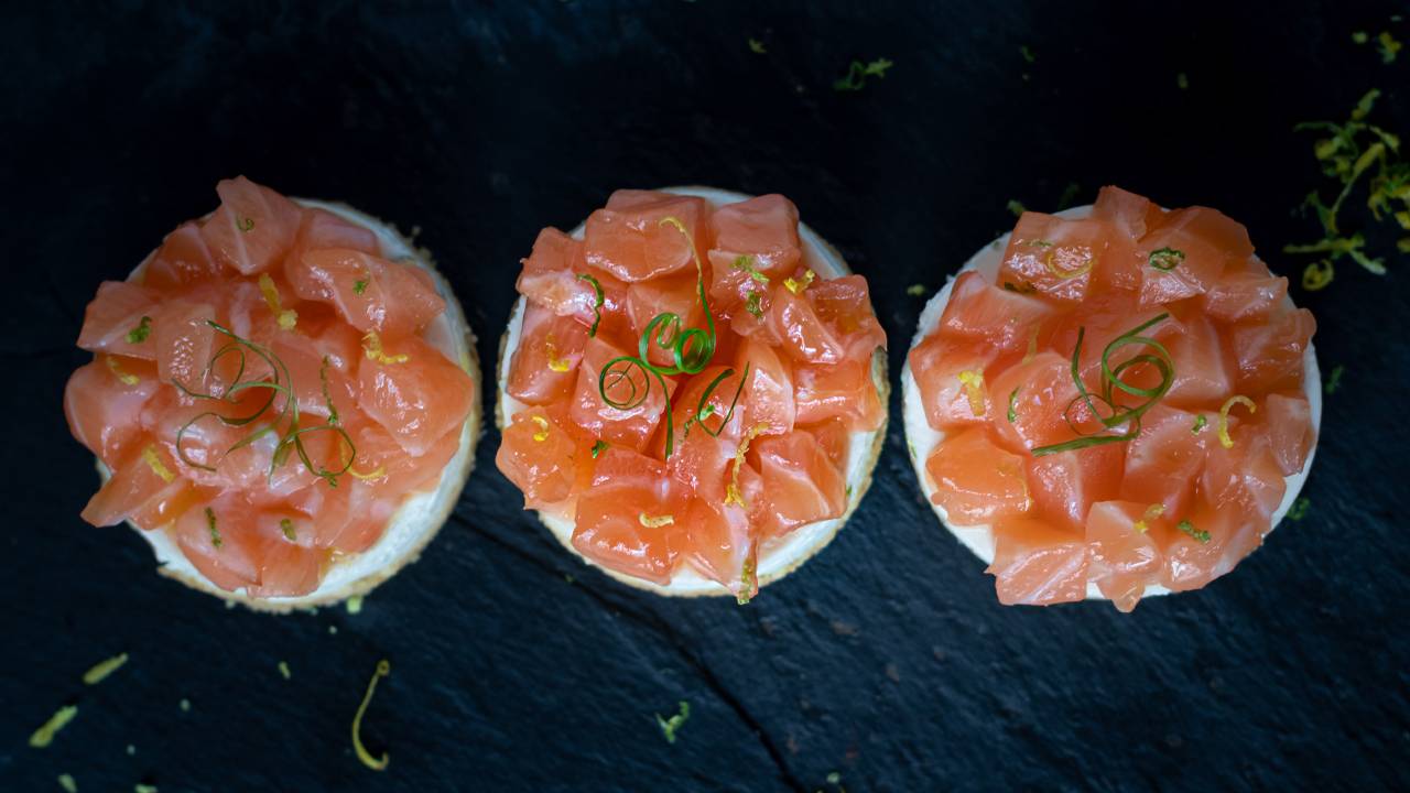 Antipasto salmone e formaggio