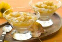 Crema alle pere | Dolce, gustosa e golosa adatta alle nostre torte crema pere ricetta FOTO ricettasprint