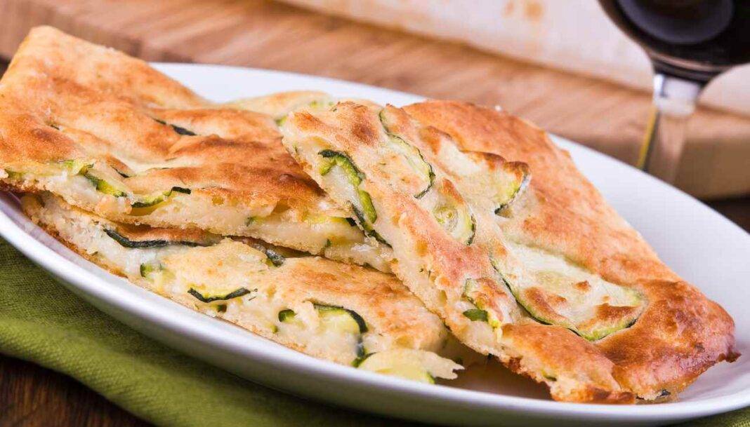Focaccia in padella con zucchine l Gustosa e cotta sul fornello