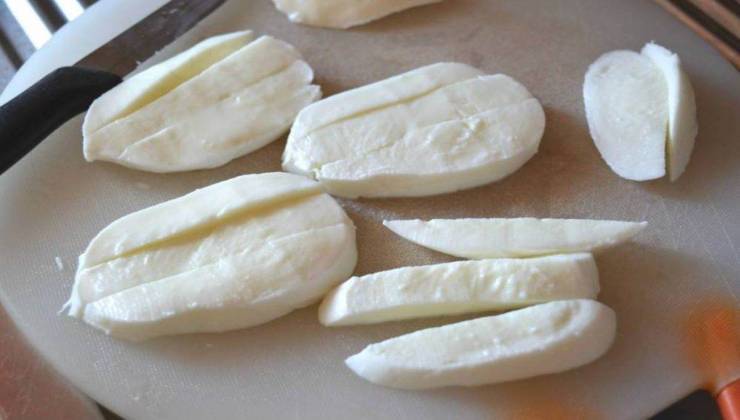 Focaccia ripiena prosciutto e formaggio FOTO ricettasprint