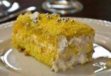 Mimosa di pandoro con crema diplomatica | Ricetta di riciclo intelligente dolce al pandoro