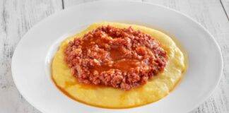 Polenta alla bolognese ricetta