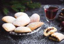 Ravioli di frolla | Il buono e goloso dolce per questo Natale ravioli dolci ricetta FOTO ricettasprint