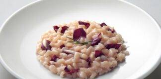 Risotto al radicchio rosso e rosmarino ricetta