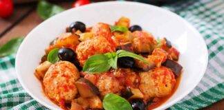 Stufato di pollo con salame spagnolo e olive ricetta