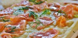 Tarte Flambée al salmone e cipollotti