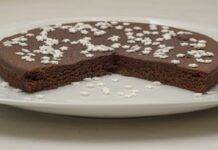 Torta pan di stelle Bimby | Veloce e facile grazie al robot Bimby torta pan di stelle bimby ricetta FOTO ricettasprint