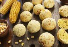 Biscotti con farina di mais al profumo di limone | Dolcetti profumatissimi biscotti al limone