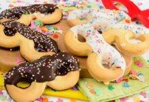 Biscotti maschere di Carnevale senza lattosio burro e uova ricetta