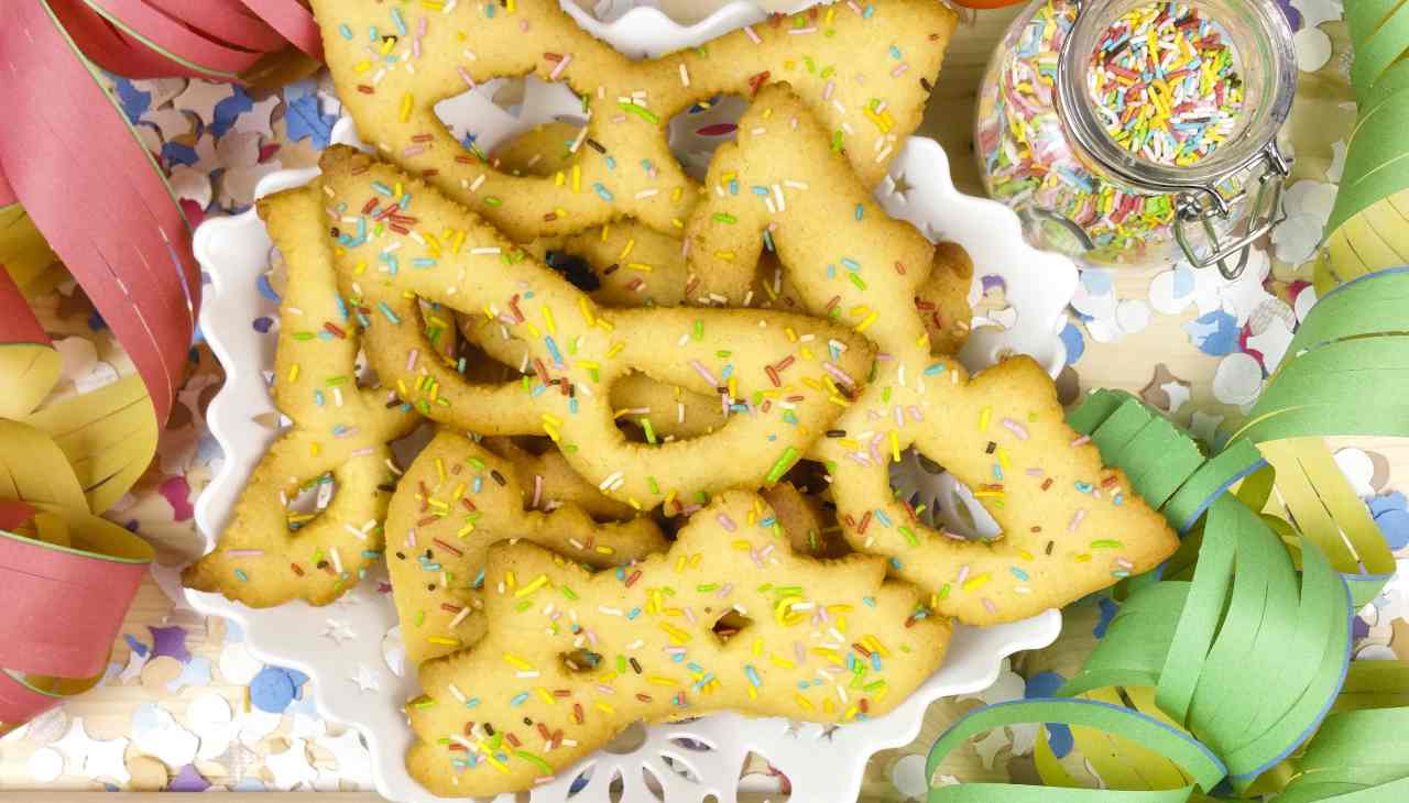 Biscotti maschere carnevale vegane