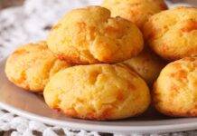 Biscotti soffici all’arancia | Perfetti da gustare in ogni momento della giornata Biscotti all'arancia