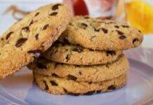 Biscottoni con gocce di cioccolato ricetta
