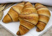 Cornetti bicolore per la colazione perfetta | Ricetta Bimby Cornetti Bimby