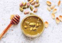 Ganache al pistacchio | Facile e si prepara in poco tempo ganache pistacchio ricetta FOTO ricettasprint