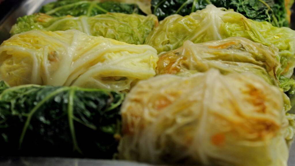 Involtini di verza prosciutto e patate, contorno gustoso e delicato