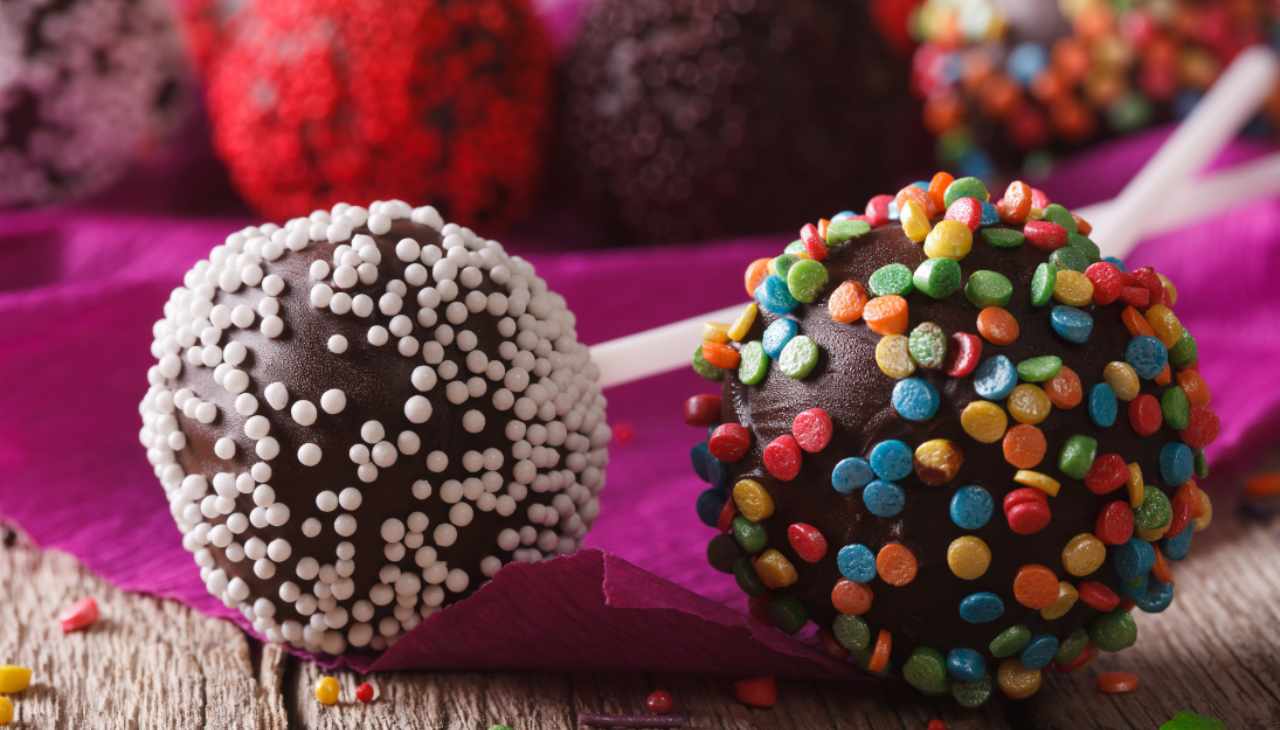 Lollipops al cioccolato fondente ricetta