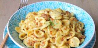 Orecchiette con porri e salsiccia ricetta