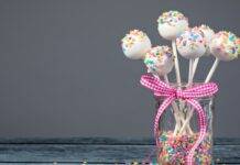 Palline dolci di polenta glassate | Facili e golose Palline dolci di polenta glassate ricetta