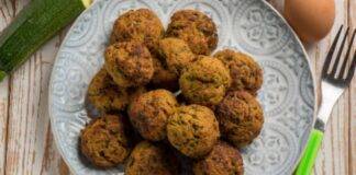 Polpette di zucchine e formaggi al forno ricetta