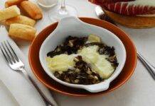Radicchio filante al forno | Buonissimo e gustoso contorno radicchio formaggio forno FOTO ricettasprint