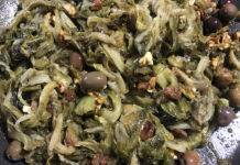 Scarole con olive capperi pinoli noci e uvetta, perfetto contorno scarole in padella con noci