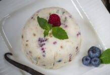 Semifreddo con lamponi e vaniglia ricetta