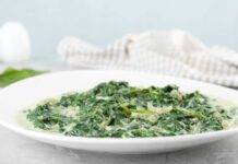 Spinaci filanti mozzarella e parmigiano | Un contorno semplice e ghiotto Spinaci filanti mozzarella e parmigiano