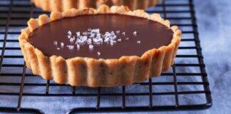 Tarte al cioccolato caramello e burro salato ricetta