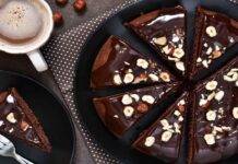 Torta alle nocciole e cioccolato | Un dessert che stupirà tutti Torta alle nocciole