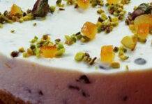 Cheesecake al cannolo siciliano, un dolce fresco e sfizioso Dessert con impasto della cassata