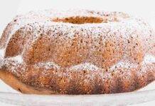 Ciambella al latte senza glutine | Morbida e veloce Ciambella al latte senza glutine ricetta