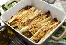Invidia belga gratinata | Contorno invernale saporito ma leggero Invidia belga gratinata ricetta