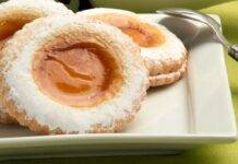 Occhi di bue freddi | Biscotti golosi e senza cottura Occhi di bue freddi ricetta