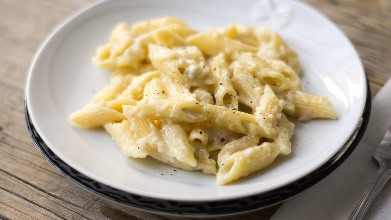 Pasta patate e pecorino