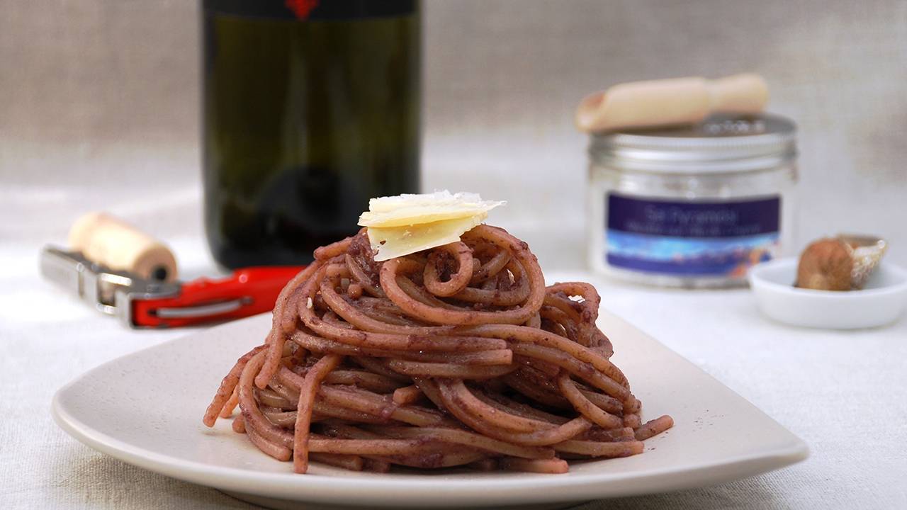 Pasta al vino rosso