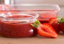 Topping alla fragola perfetta per guarnire gelati, dolci e non solo! Crema alle fragole