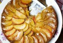 Torta rovesciata agli albumi e mela Annurca | Leggera e morbida Torta rovesciata agli albumi e mela Annurca ricetta