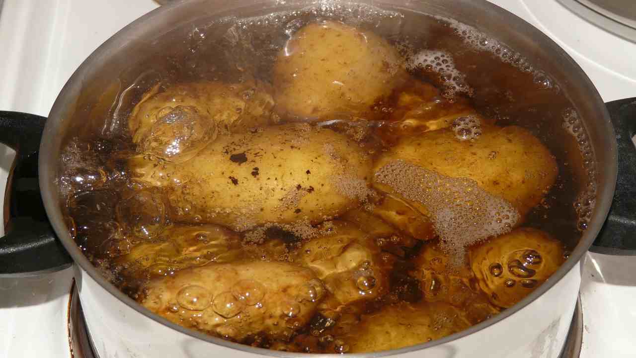Acqua di cottura delle patate